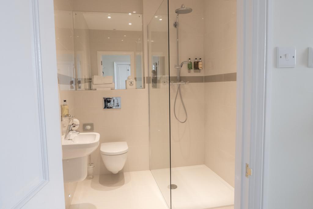 Broadway House Luxury Serviced Rooms Έξετερ Δωμάτιο φωτογραφία
