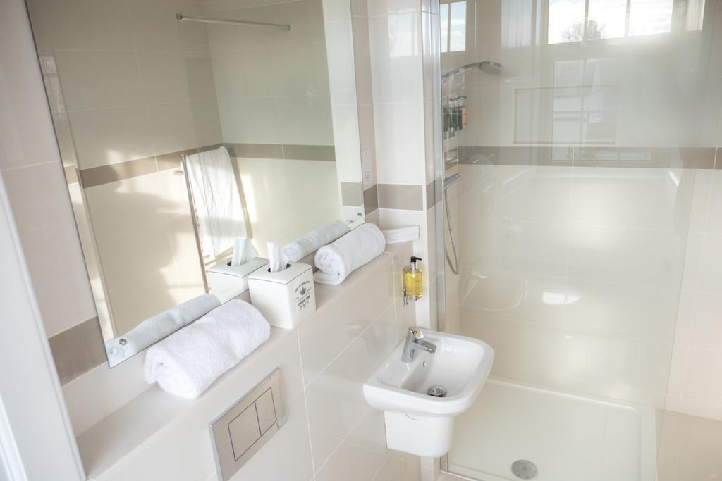 Broadway House Luxury Serviced Rooms Έξετερ Δωμάτιο φωτογραφία